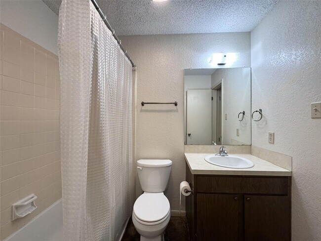 Building Photo - 701 Gamez Cove