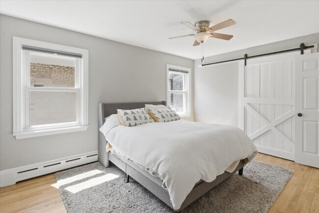 Building Photo - 3018 N Whipple St