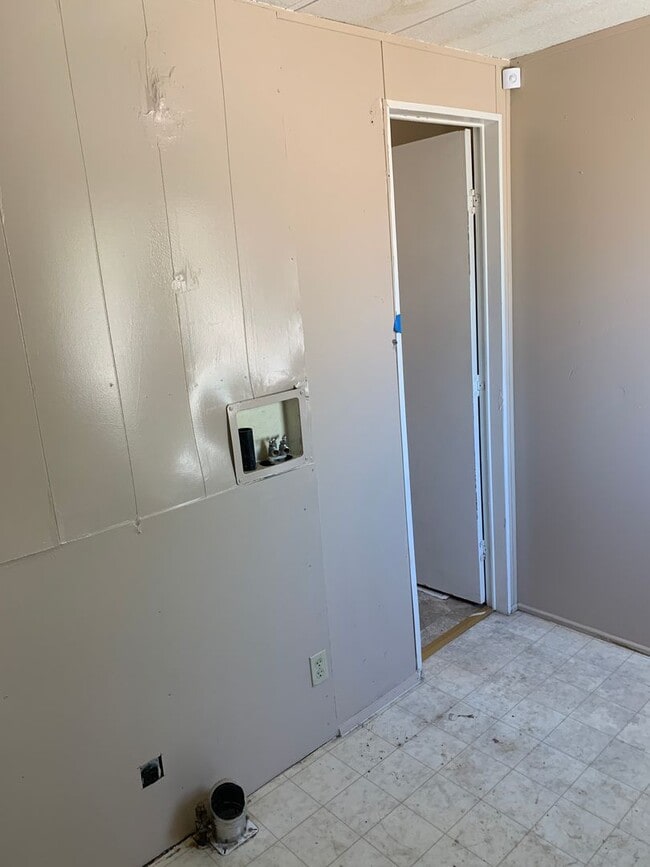 Building Photo - Comfy mobile home in Manteca