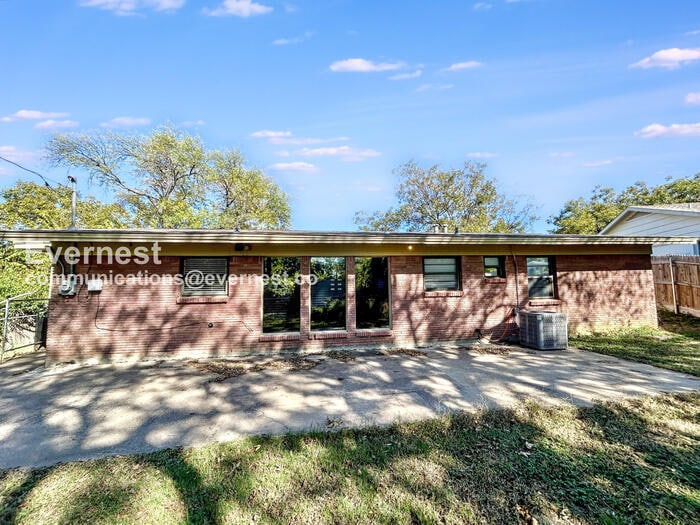 Building Photo - 5408 Waltham Ave