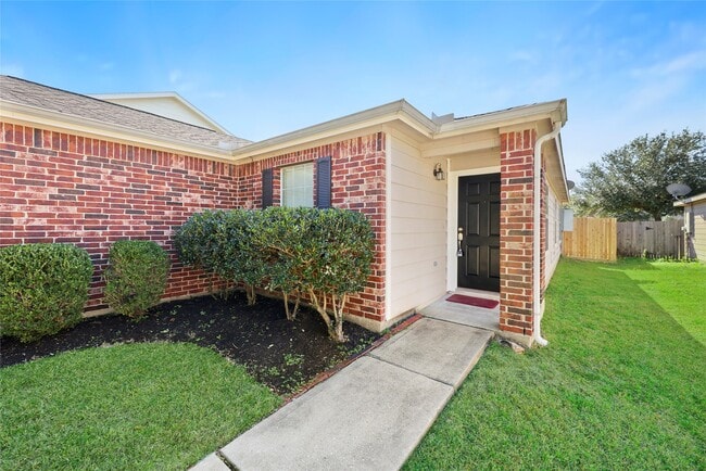 Building Photo - 18323 Fair Grange Ln