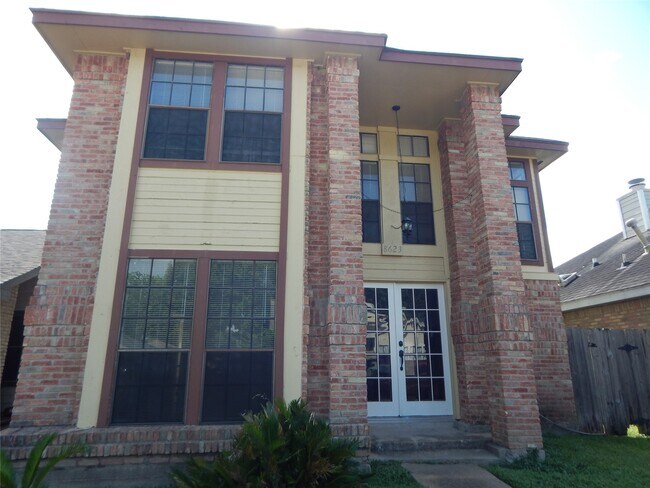 Building Photo - 8623 Beechcrest St