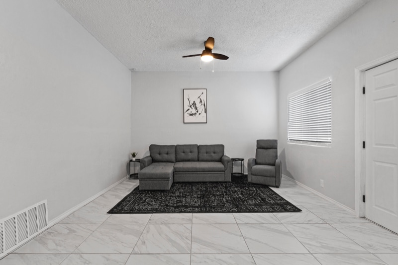 Building Photo - 4012 Tularosa Ave
