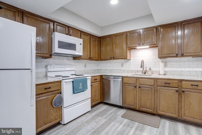 Building Photo - 6454 Birch Leaf Ct