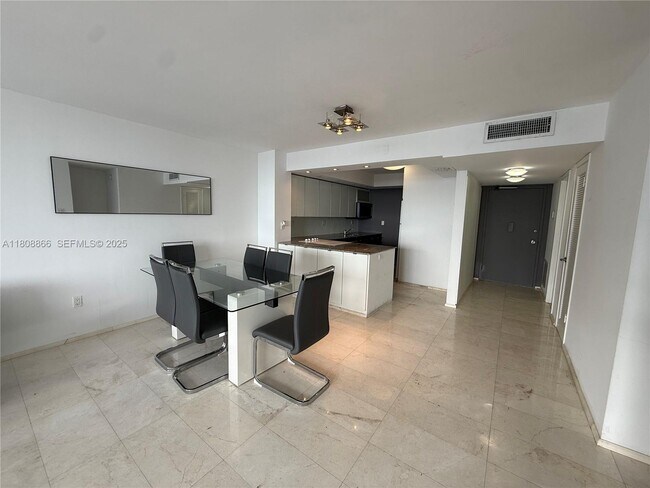 Building Photo - 18071 Biscayne Blvd