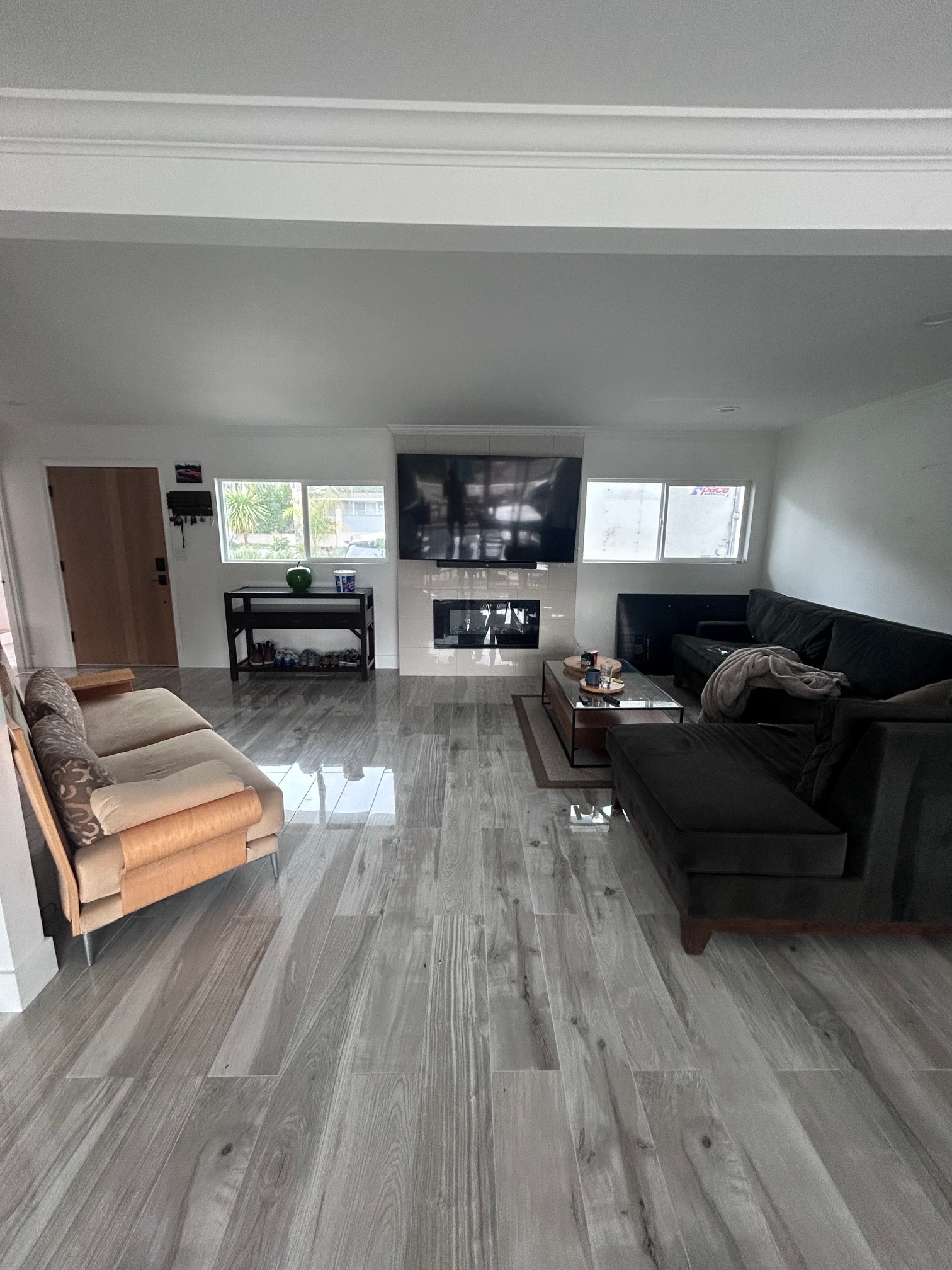 Building Photo - 2396 Redlands Dr