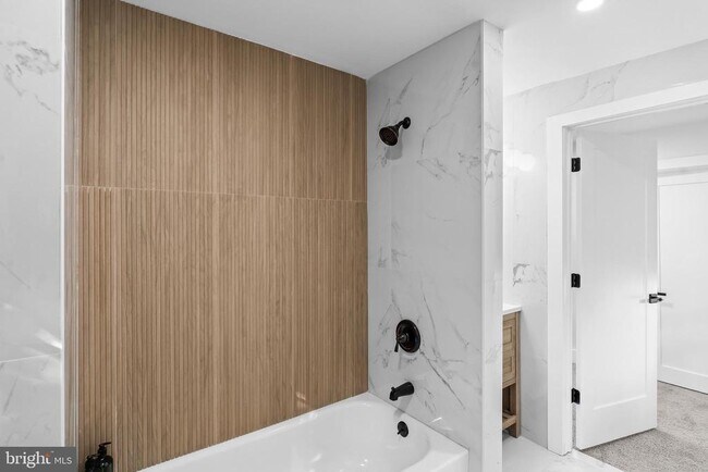 Building Photo - 4 E Haddon Ave