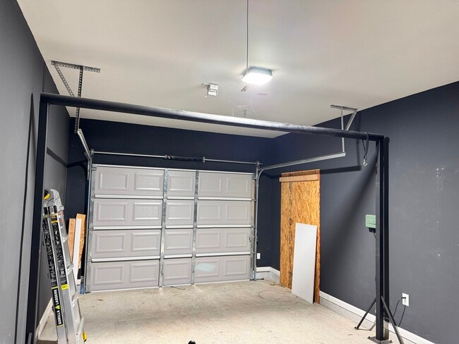 Building Photo - 1413 El CAPORAL DR.