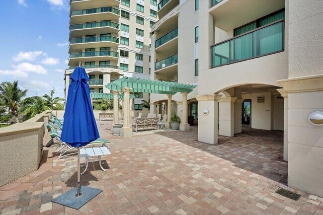 Building Photo - 3620 Gardens Pkwy