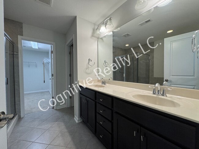 Building Photo - 1024 Laurel Twist Rd