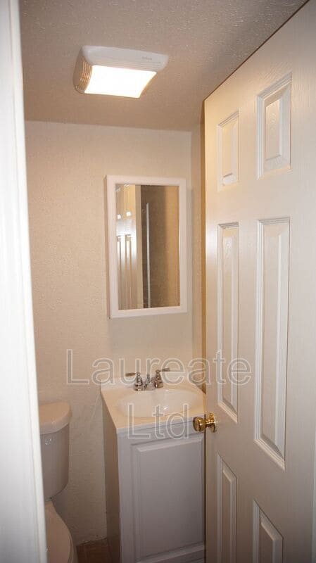 Building Photo - 536 Jackson St