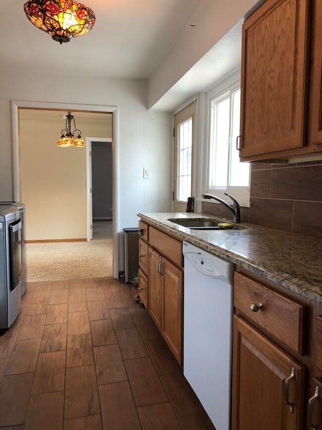 Building Photo - Charming 4 Bd, 2 Ba, Ranch Home in D-12 School District, close to Downtown, Trails and Ft. Carson