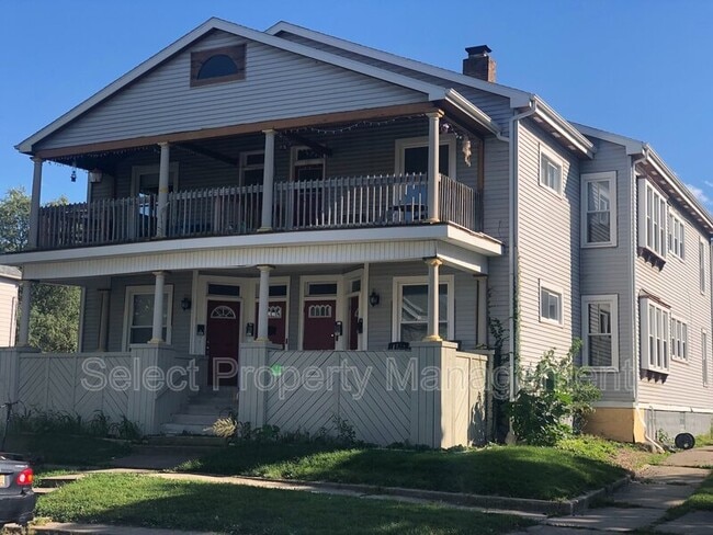 Building Photo - 345 W Williams St