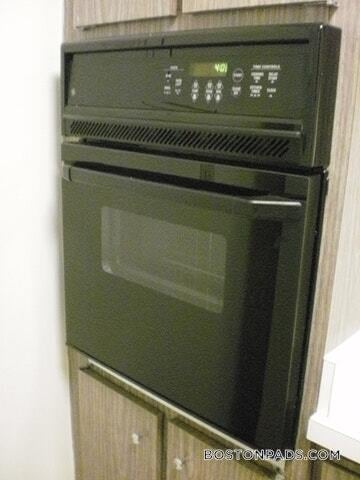 Building Photo - 1455 Commonwealth Ave