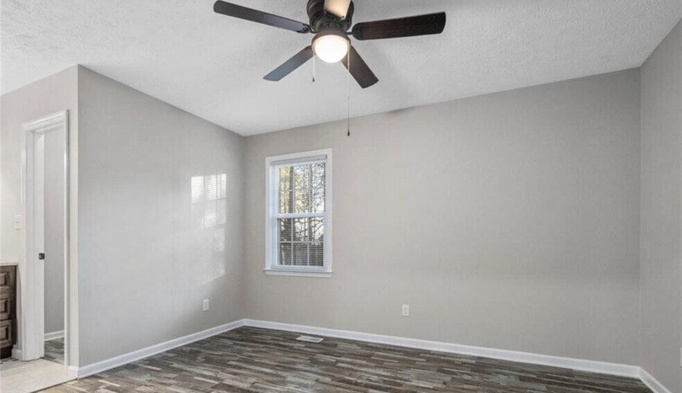 Building Photo - 9400 Gooden Dr