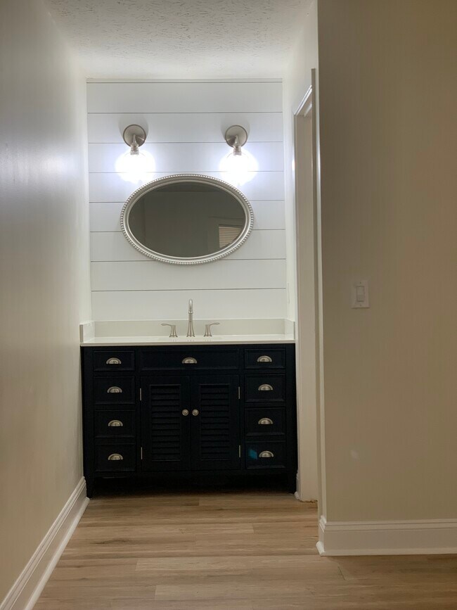 Building Photo - 524 Warm Springs Cir