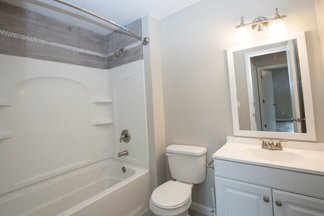 Building Photo - "Charming 3-Bedroom Retreat with Granite Touches and Cozy Fireplace on Winchester Rd!"