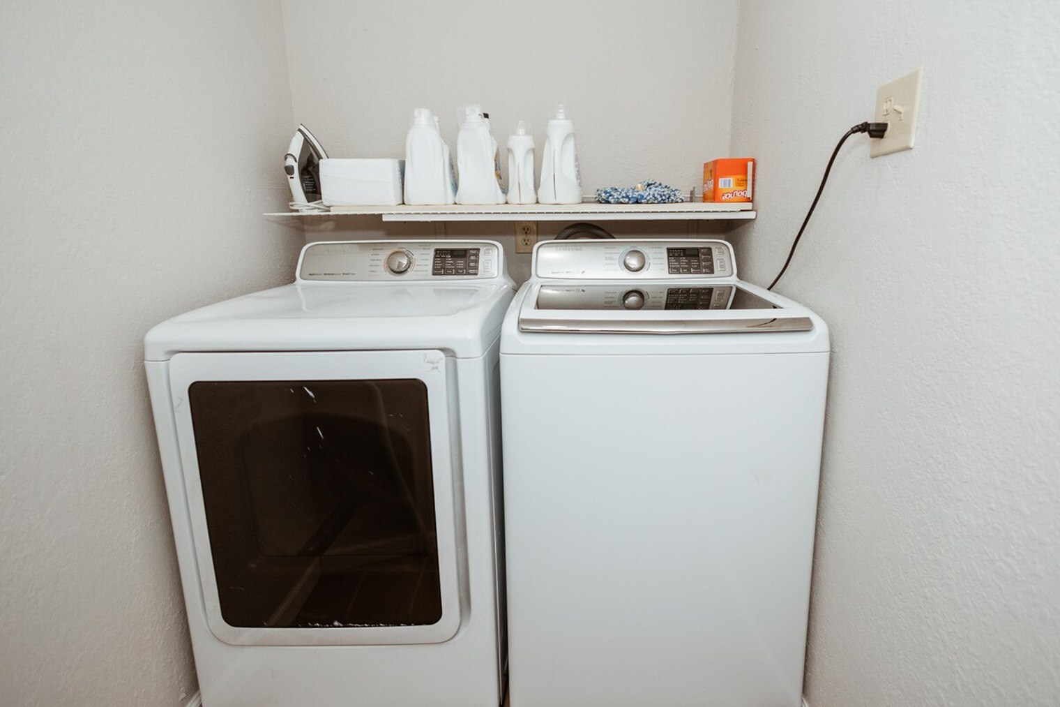 Building Photo - 3625 Maple Ave