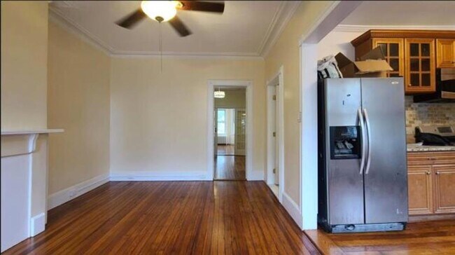 Building Photo - 476 Gregory Ave