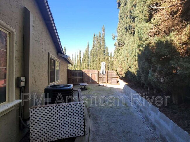 Building Photo - 5640 Andrea Blvd