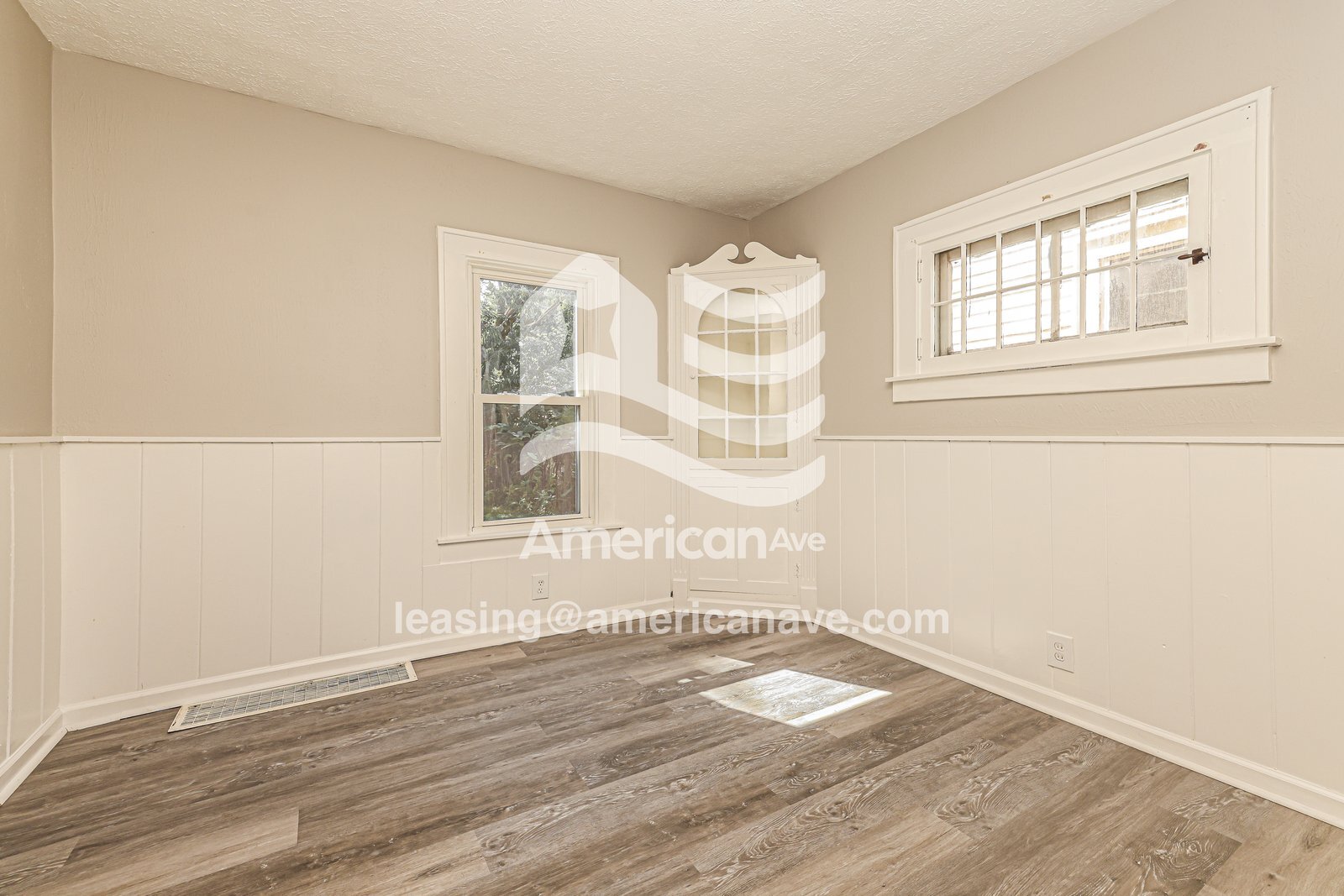 Building Photo - 821 Catalpa Dr.