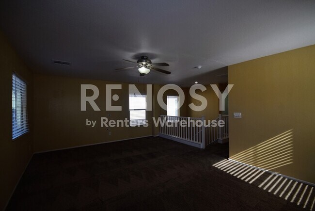 Building Photo - Space, Comfort, and a Layout Built for Real Life -- Iron Mountain Ranch
