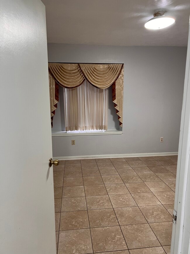 Building Photo - 2931 Sunwood Dr