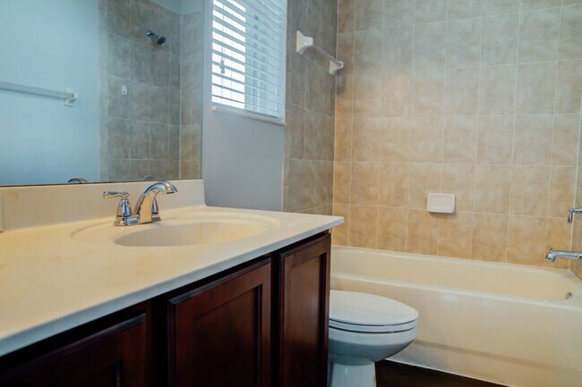 Building Photo - Elegant 5-Bedroom Pool Home with 3-Car Gar...
