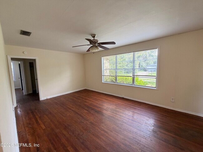 Building Photo - 5135 Astral St