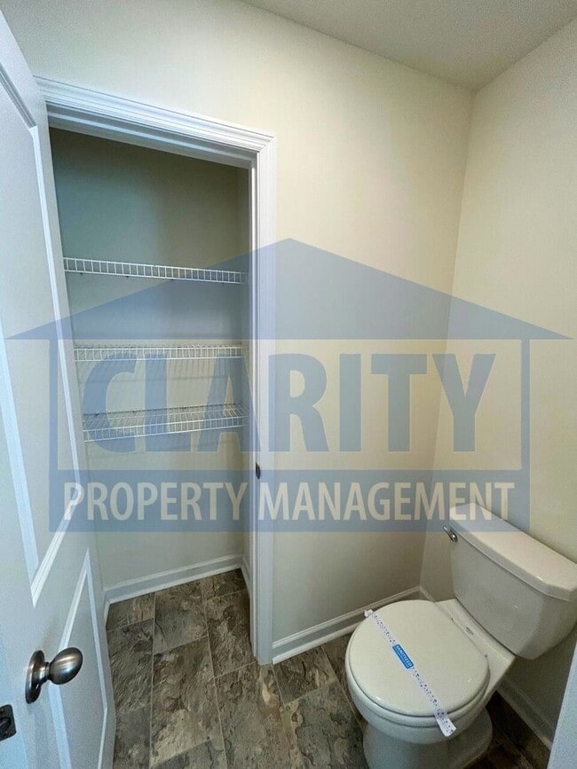 Building Photo - Beautiful 3 bedroom home in new North Cleveland neighborhood!