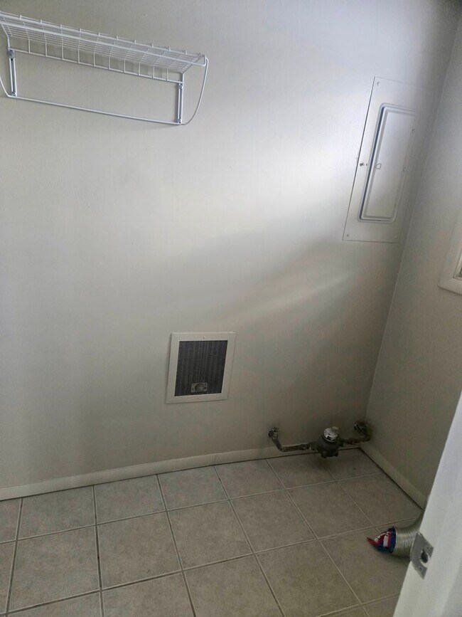 Building Photo - 9757-9763 Toth St. Bridgman