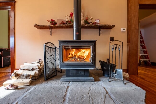 Building Photo - 101 N Main Ave