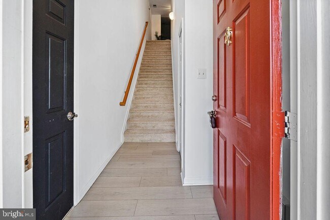 Building Photo - 6223 Wild Swan Way