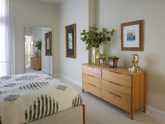 Building Photo - 2450 Presidential Way