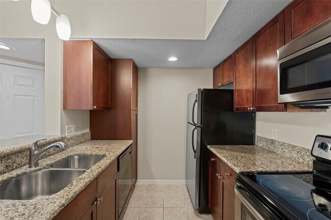 Building Photo - 5160 Conroy Rd