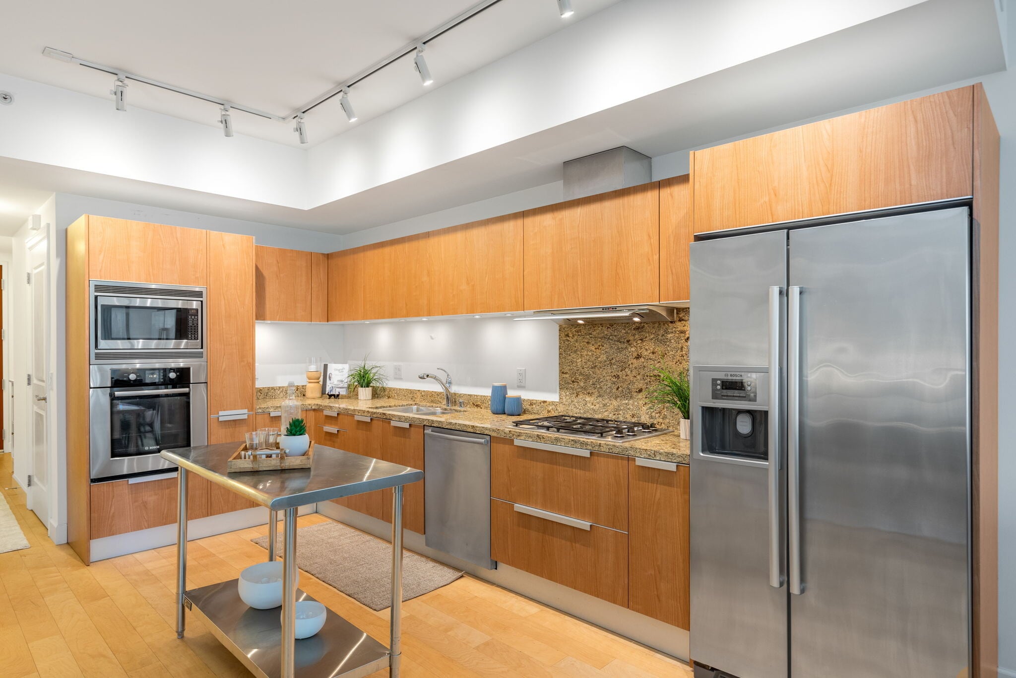 Building Photo - 1920 4th Ave