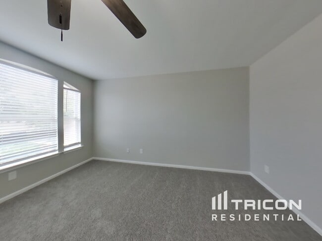 Building Photo - 8627 Heathglen Ln