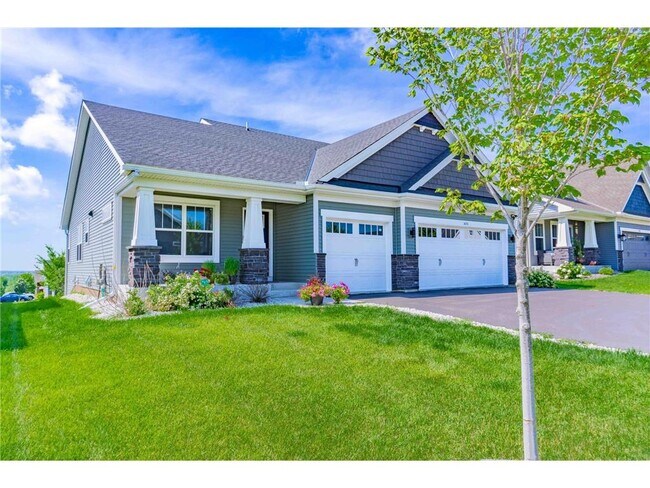 Building Photo - 1430 Nutmeg Cir