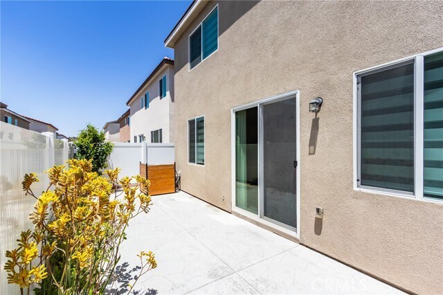 Building Photo - 36469 Shine Dr