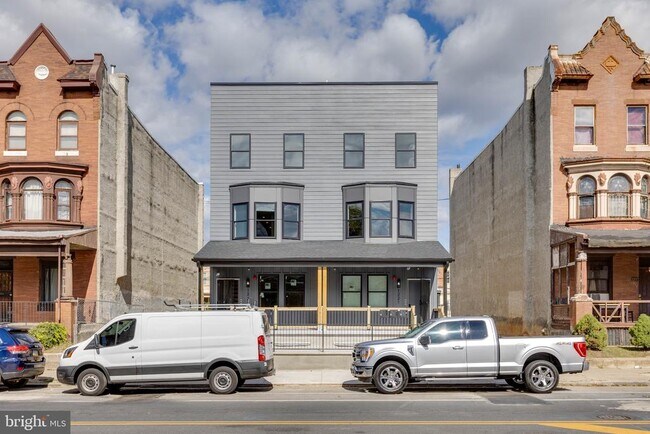 Building Photo - 1221 W Lehigh Ave