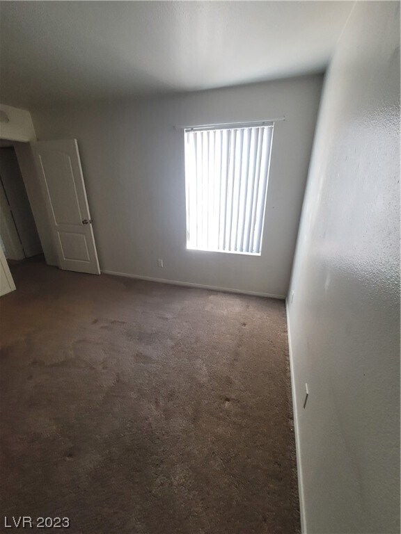 Building Photo - 2121 Blue Breeze Dr