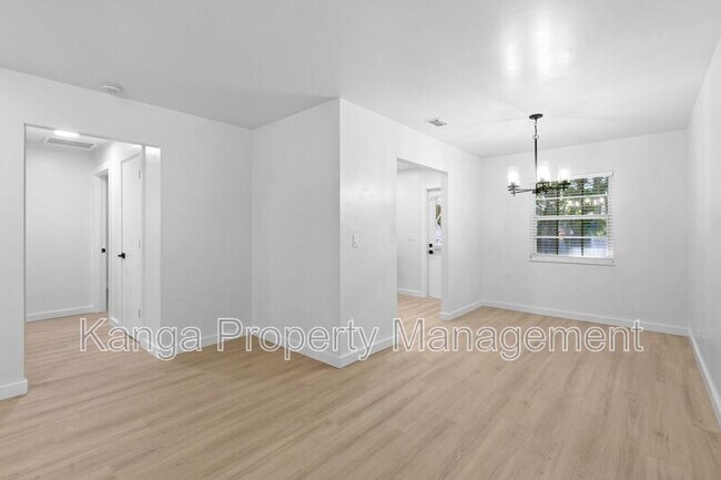 Building Photo - 800 Tropic Blvd