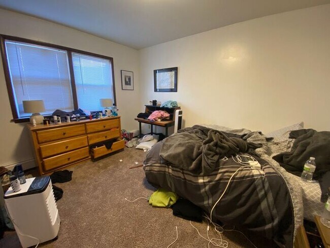 Building Photo - $1,300 | 2 Bedroom, 1 Bathroom Apartment | No Pets | Available for August 1st, 2026 Move In!