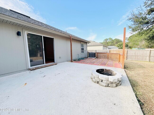 Building Photo - 8713 Star Leaf Rd N