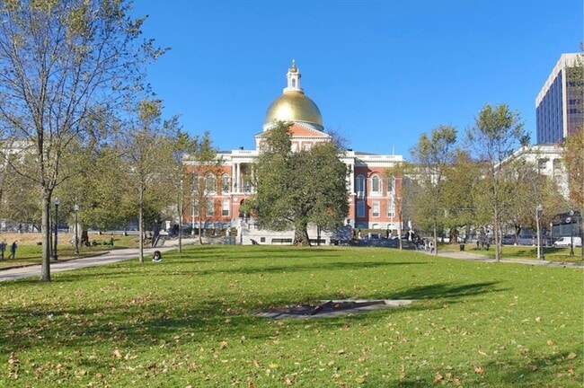 Building Photo - 43 Winter St