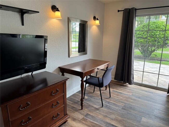 Building Photo - 1300 Seven Eagles Ct