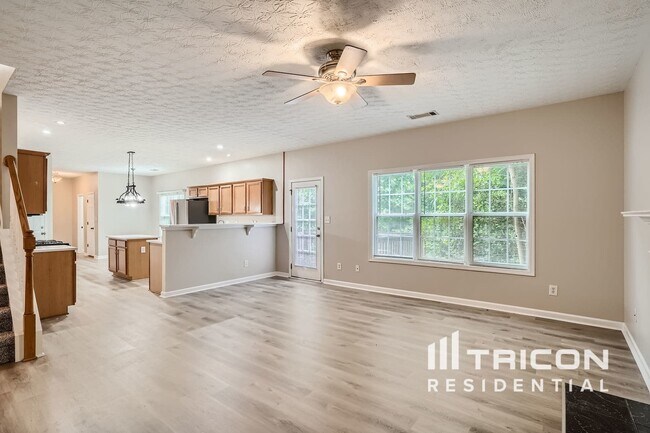 Building Photo - 1593 Great Shoals Cir SE
