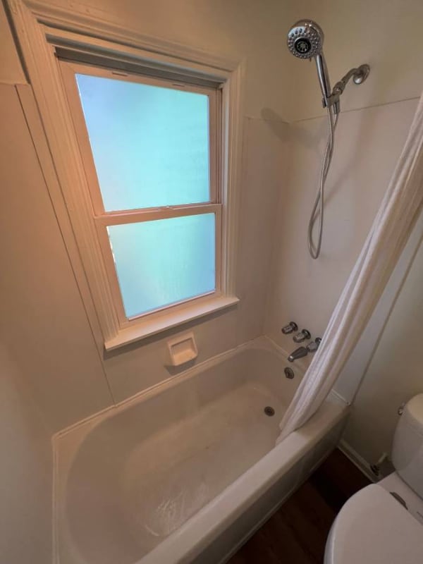 Building Photo - 1007 Gott St