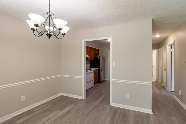 Building Photo - 406 Evans Mill Dr