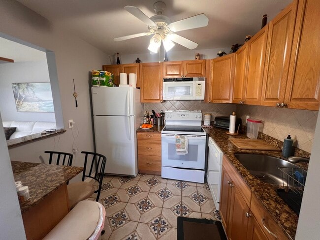 Building Photo - 706 Brittany Park
